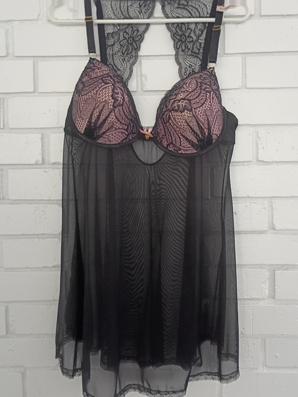 Daisy Fuentes Black & Pink Lace Babydoll Chemise Size 1X Adjustable Straps & Bra